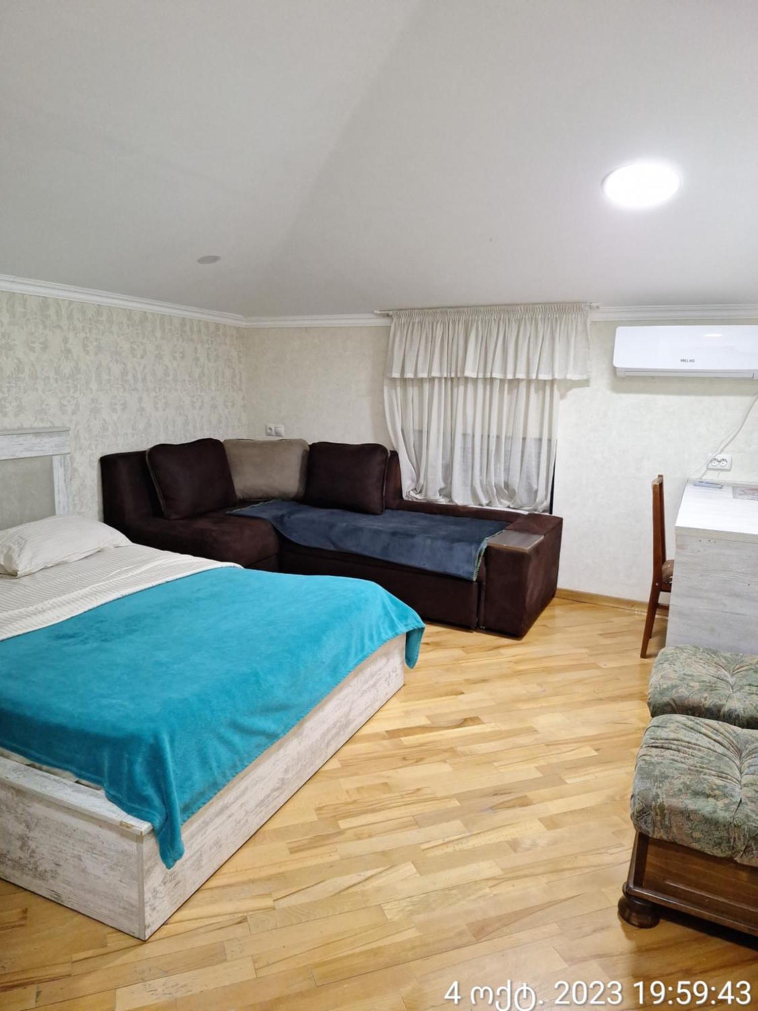 Guest House 15A Kutaisi Eksteriør billede