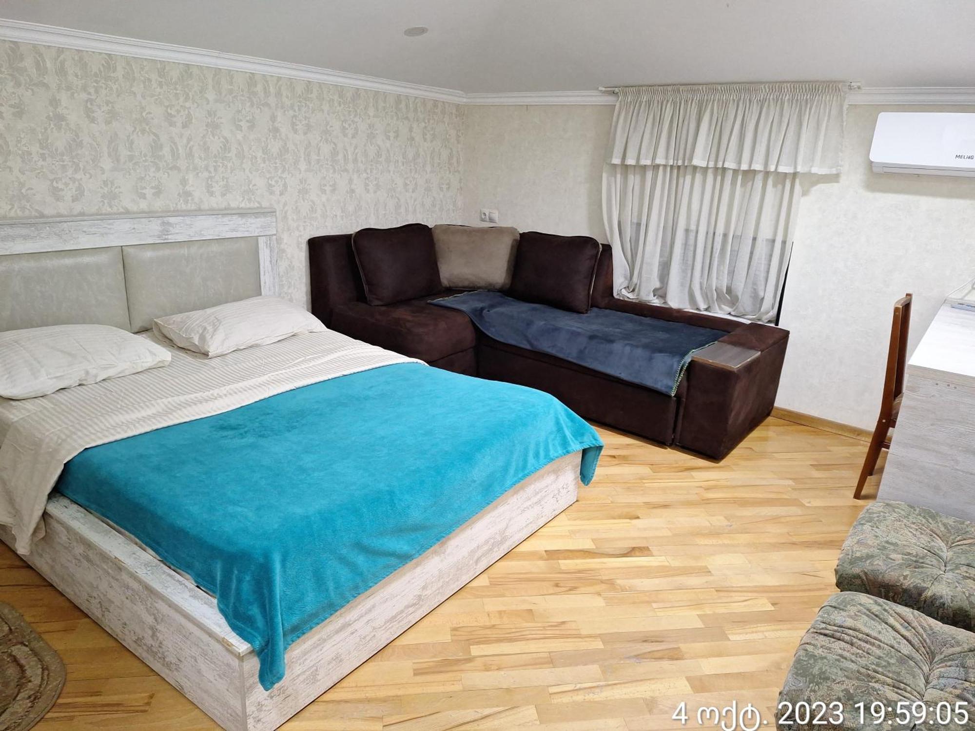 Guest House 15A Kutaisi Eksteriør billede