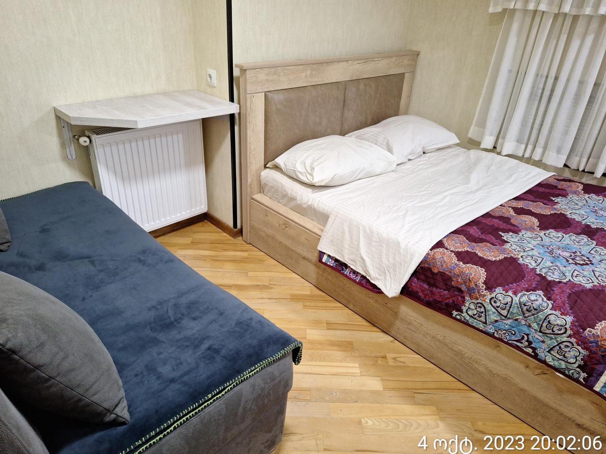 Guest House 15A Kutaisi Eksteriør billede