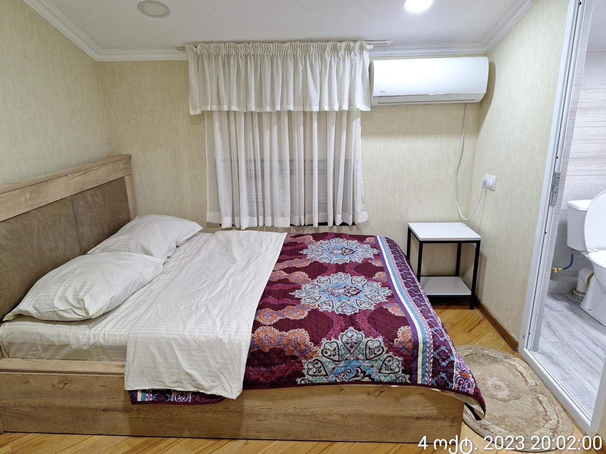Guest House 15A Kutaisi Eksteriør billede