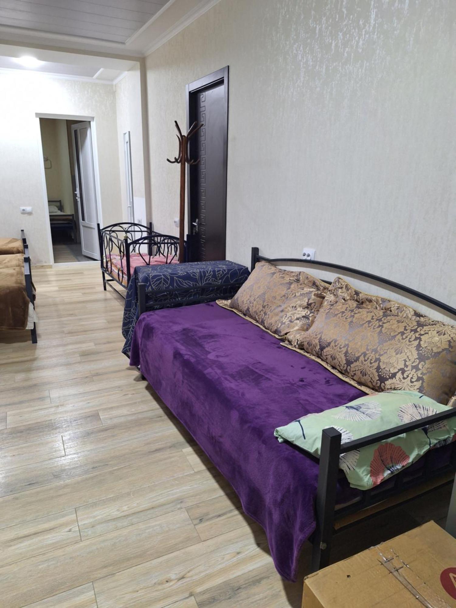 Guest House 15A Kutaisi Eksteriør billede